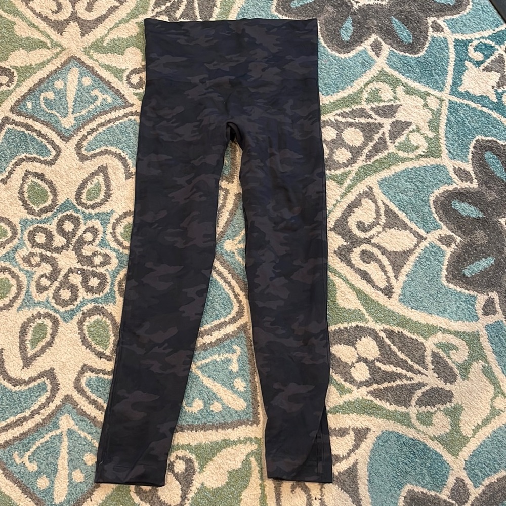 Spanx seamless leggings